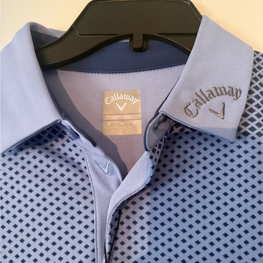 Men’s golf shirt.